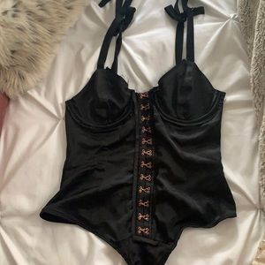BNWT for love and lemons Lucy bodysuit